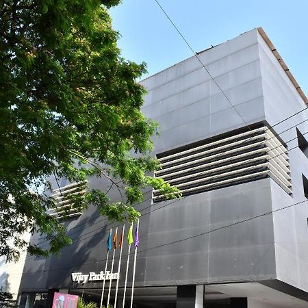 Hotel Vijay Parkinn, Gandhipuram, Coimbatore Dış mekan fotoğraf