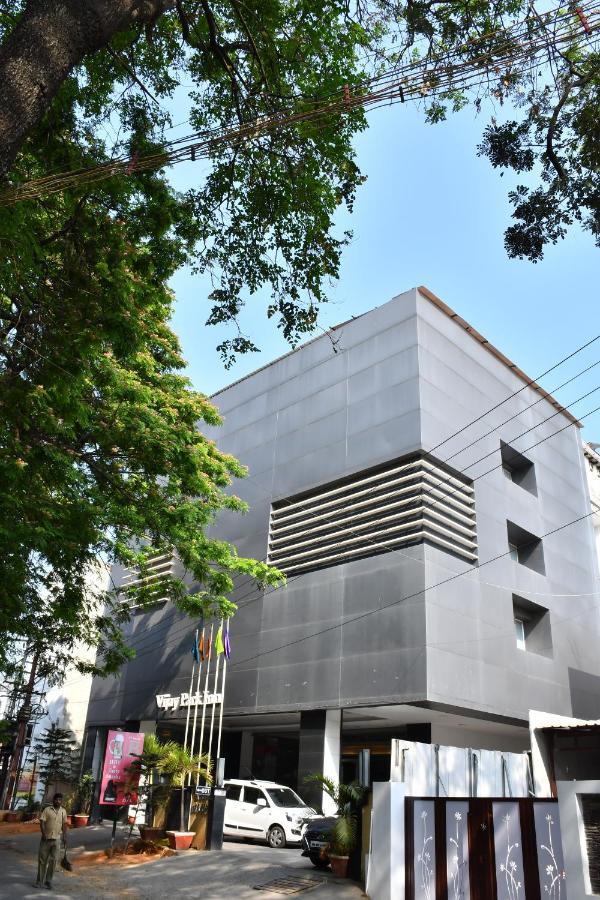 Hotel Vijay Parkinn, Gandhipuram, Coimbatore Dış mekan fotoğraf